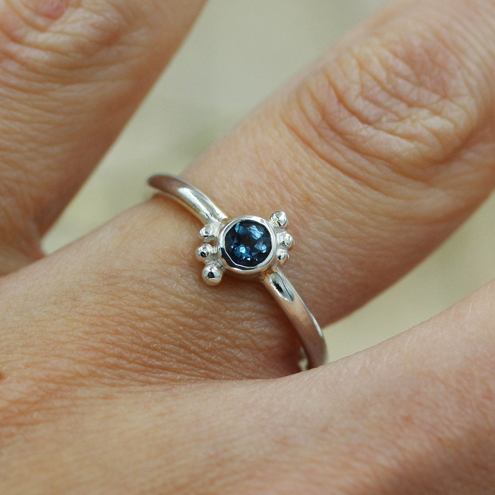 gt95-008-ring_blue1-2