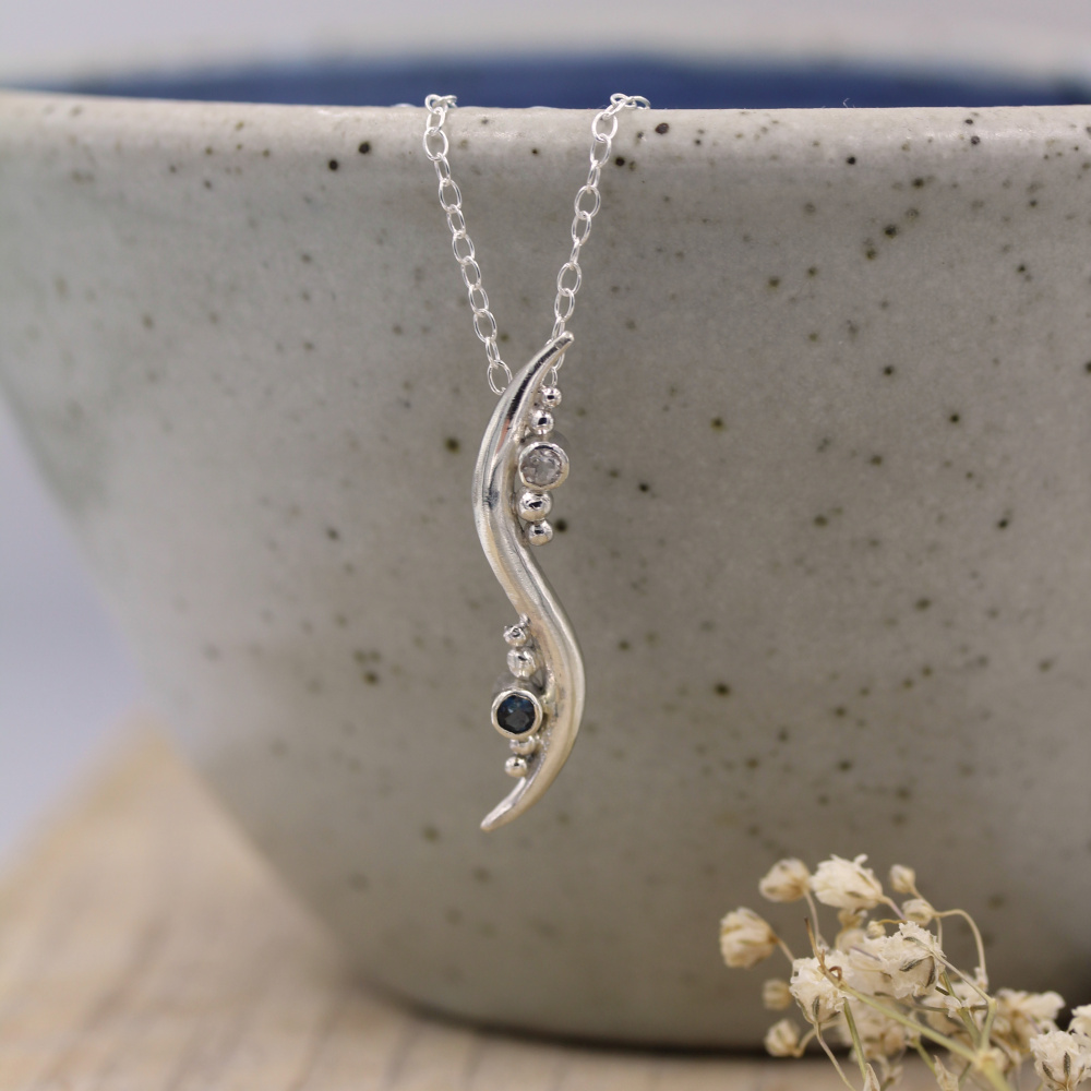 gt95-027-s_shaped_pendant_1-4